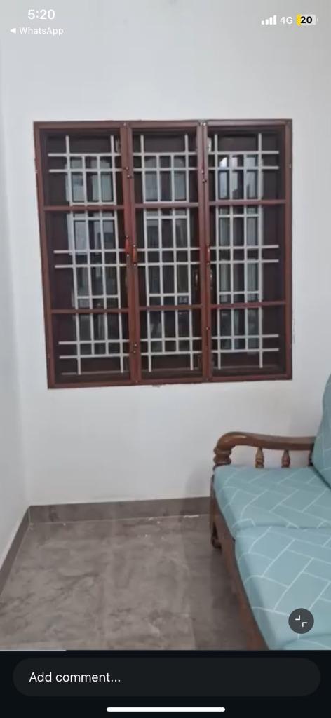 Triple panel window screen installation