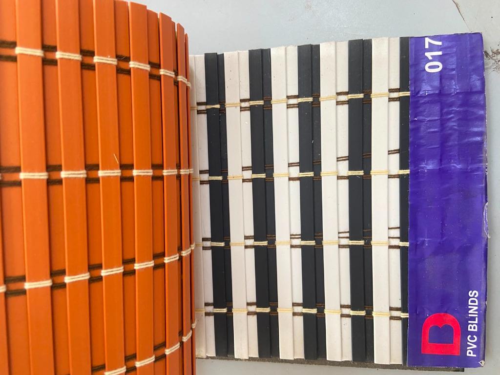 Wood-look PVC roll blinds swatch 017